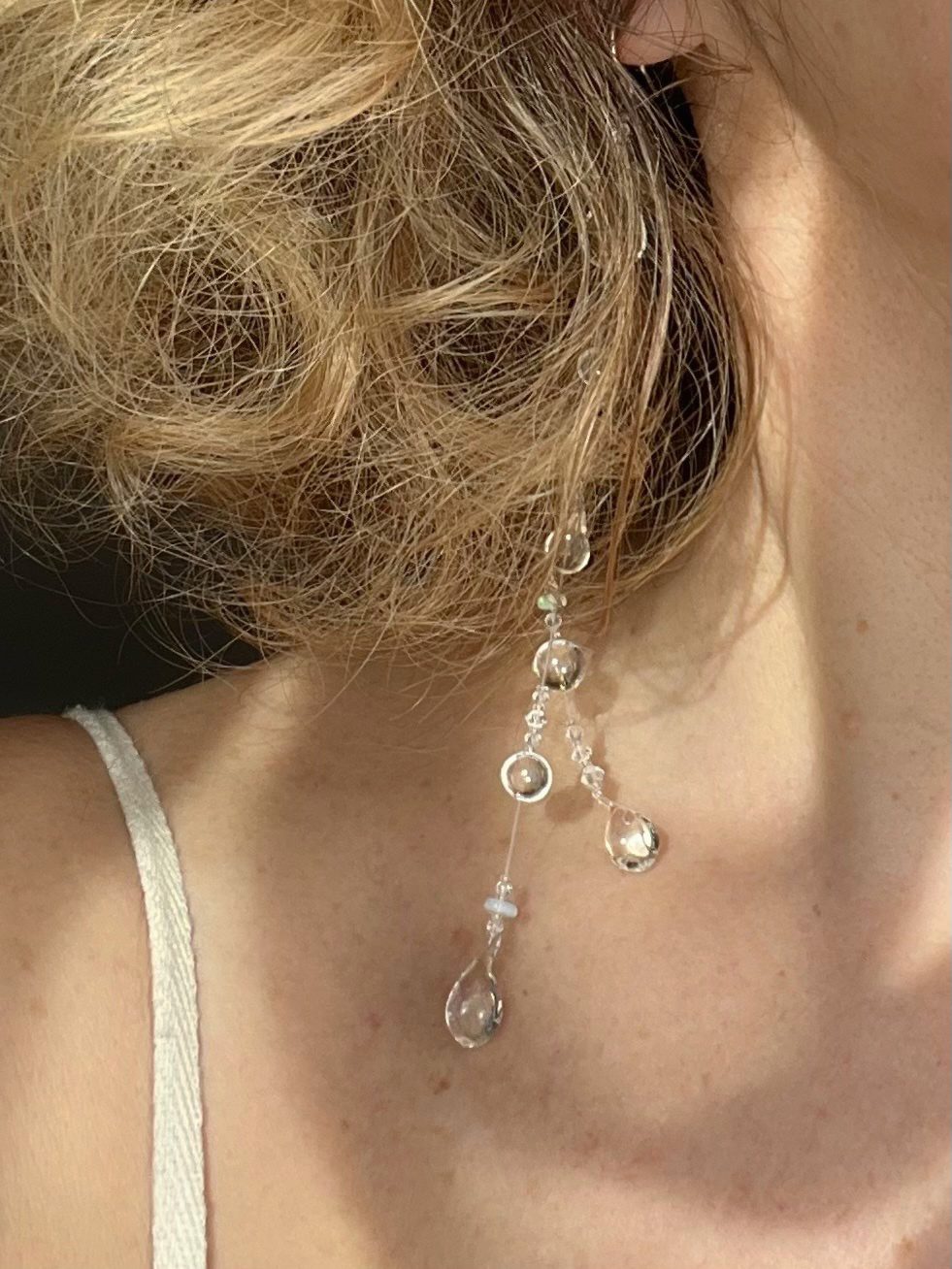 Boucles d’oreilles Sway Intemporelles (perlées) – Image 3